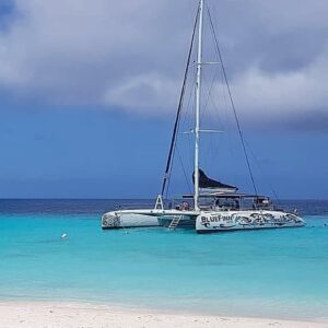 Catamaran Sailing to Klein Curacao