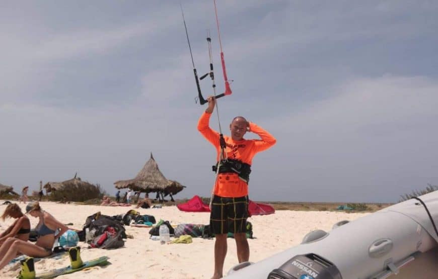 Kitesurfing on Klein Curacao