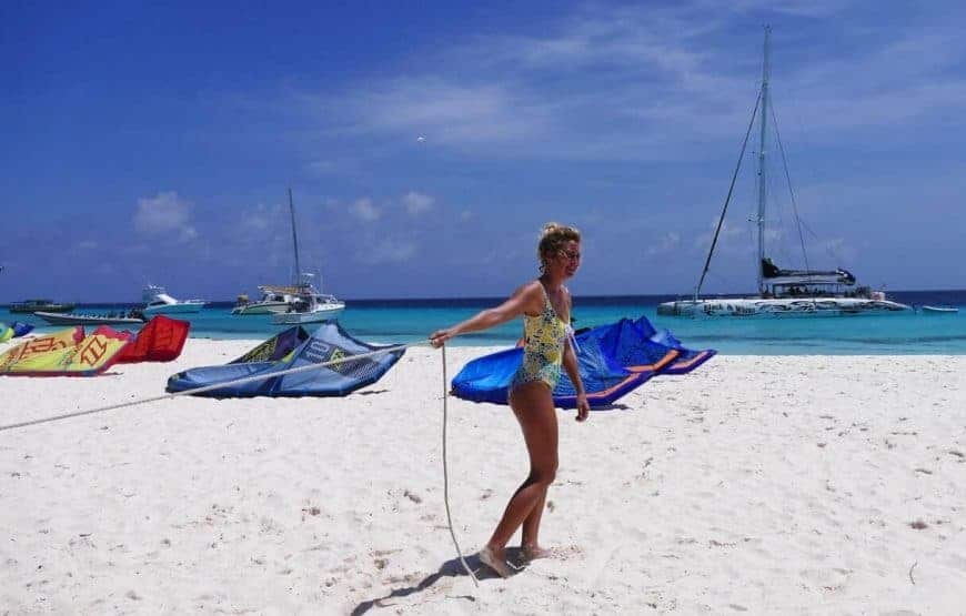 Kitesurfing on Klein Curacao